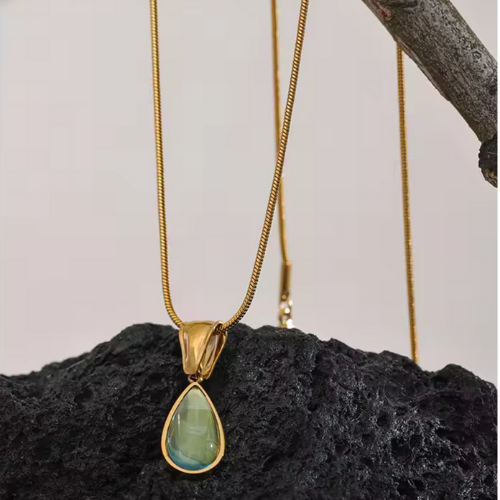 Emerald Dew Necklace